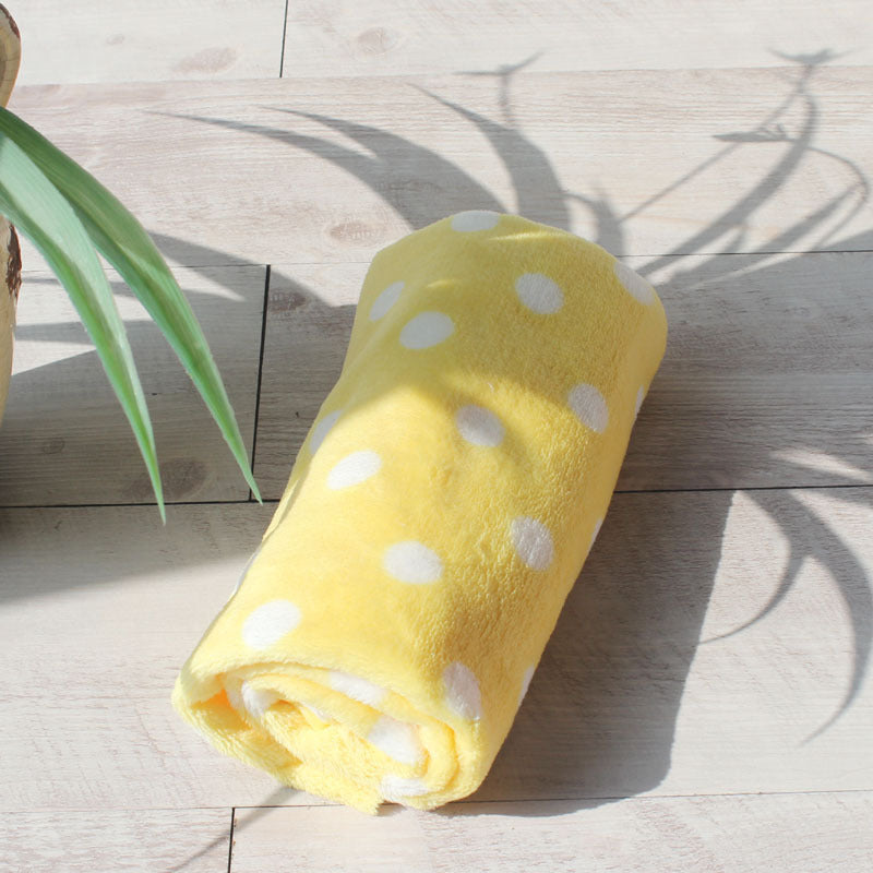 Soft and Comfortable Quilted Cloth Pet Blanket: For All Seasons | Yellow