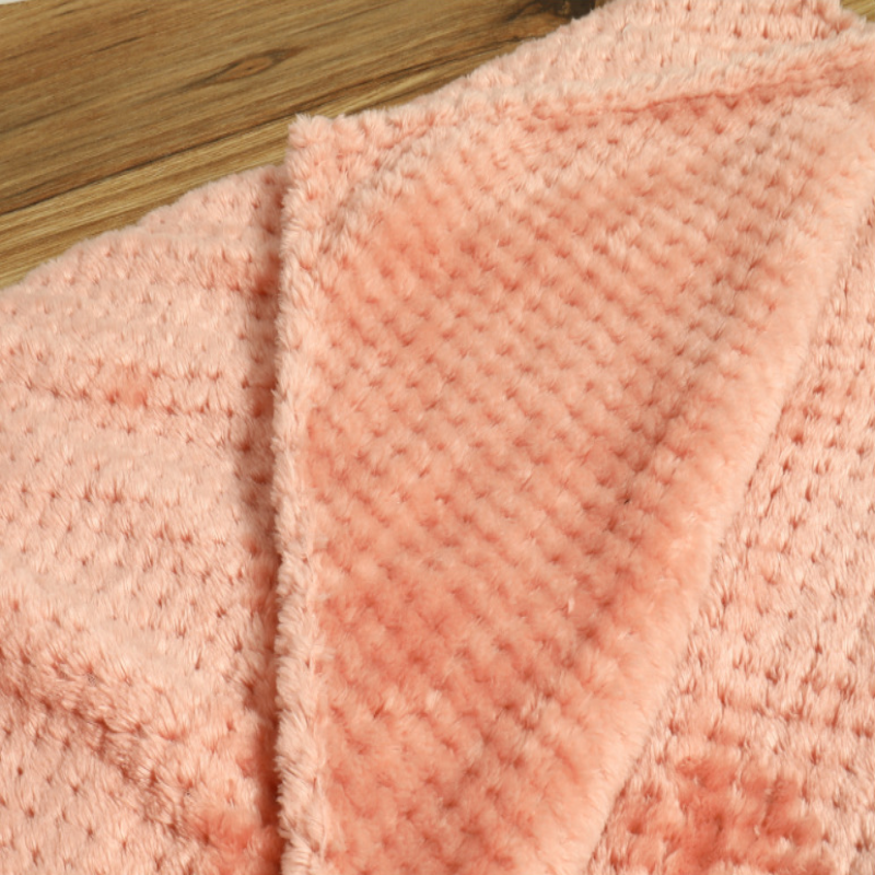 Thick and Breathable Cashmere Blanket: Odor Resistance and Eco-Friendly