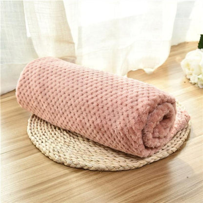 Thick and Breathable Cashmere Blanket: Odor Resistance and Eco-Friendly