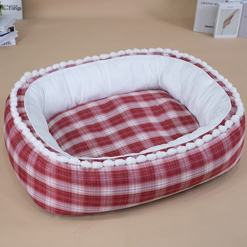 Anti-slip Moisture Proof Dog Bed | For Small and Large Dogs | Red color | Snugglepals
